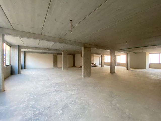 Warehouse for sale in Mazraat yachouh, Metn