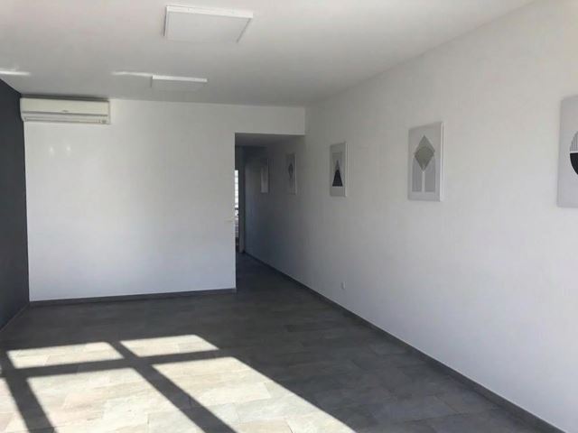 Office for sale in Achrafieh, Beirut - photo 2