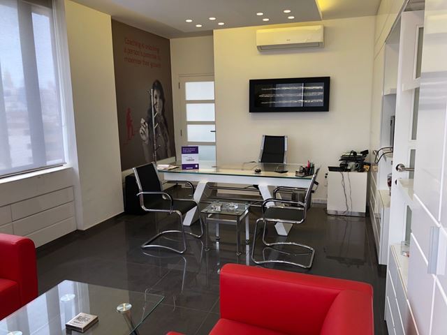 Furnished office for sale in Mirna chalouhi, Beirut