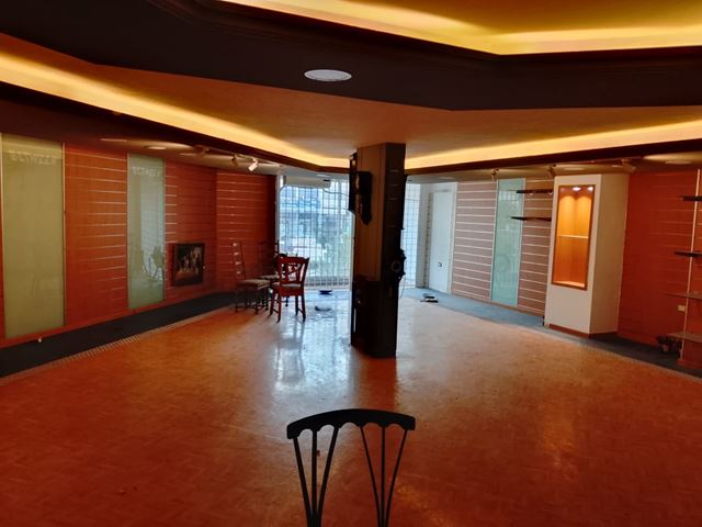 Showroom for rent in Jounieh, Keserwan