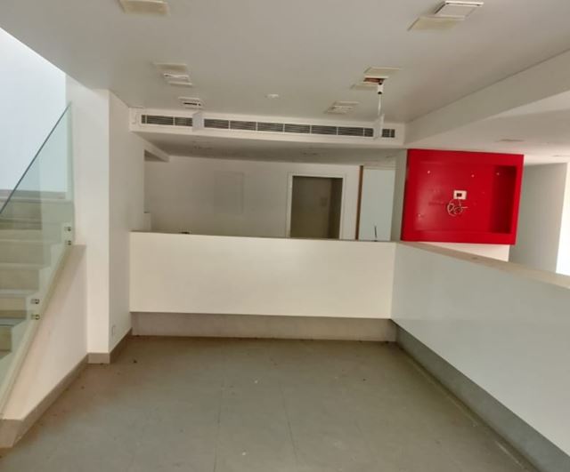 Showroom for rent in Zouk mikhayel, Keserwan