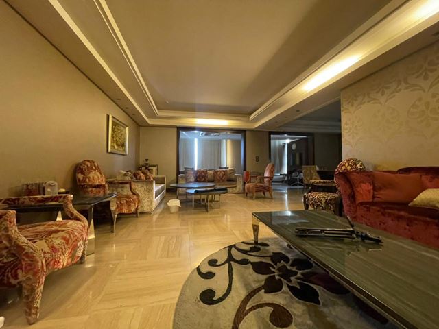 Furnished apartment for sale in Ramlet El Bayda, Beirut