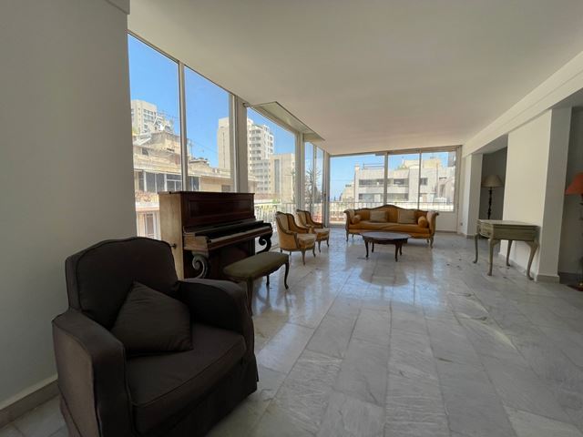 Apartment for sale in Achrafieh, Beirut - photo 2