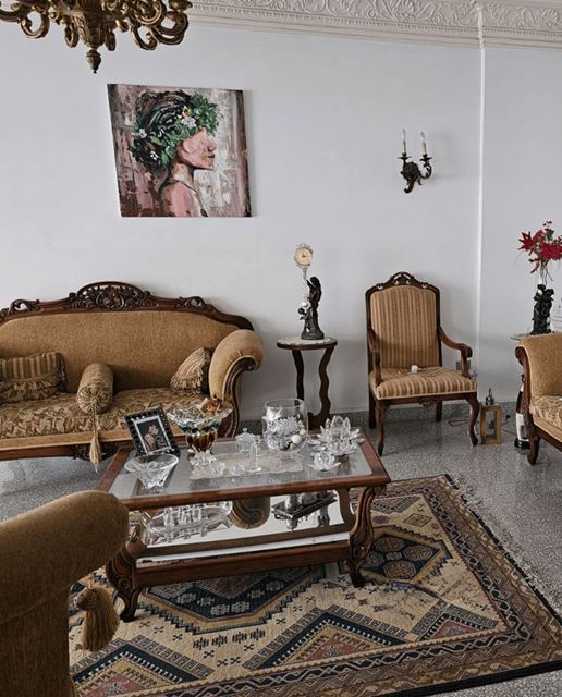Furnished apartment for sale in Geitawi, Beirut - photo 3