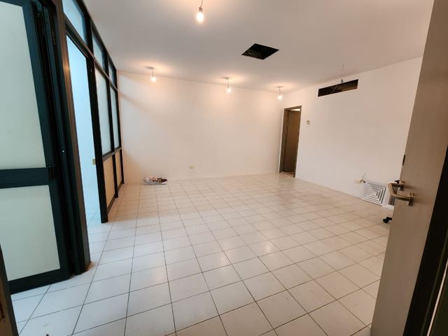 Office for rent in Jounieh, Keserwan