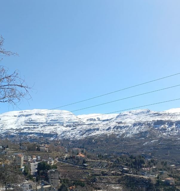 Apartment with a terrace for rent in Hrajel, Keserwan