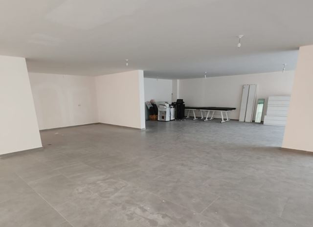Office for rent in Zalka, Metn