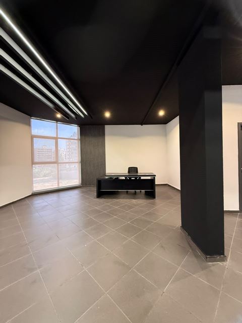 Office for rent in Zalka, Metn