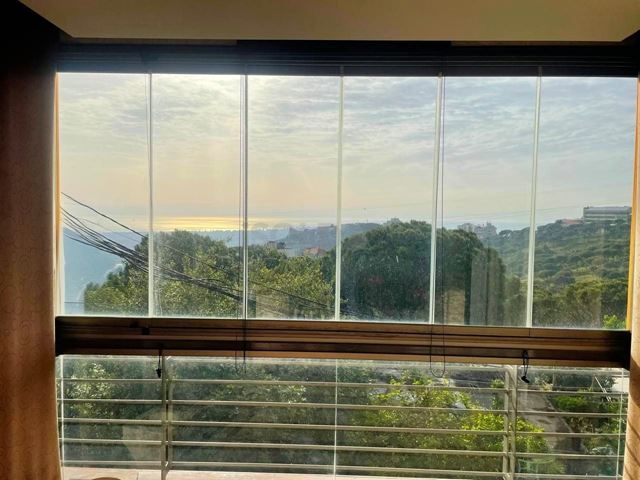 Sea-view apartment for sale in Ain Saade, Metn - photo 2