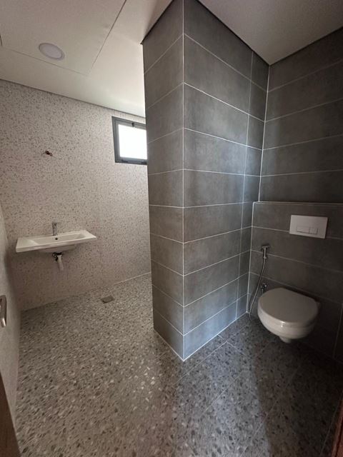 Apartment with a terrace for sale in Verdun, Beirut - photo 3
