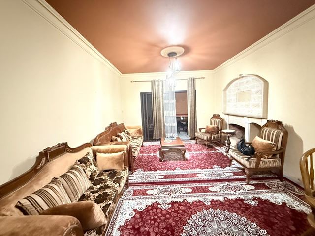 Apartment with a terrace for sale in Souk El Ghareb, Aley