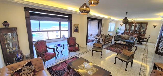 Sea-view apartment for sale in Dawhet el hoss, Aley