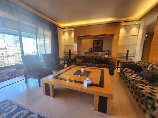 Furnished apartment for sale in Sodeco, Beirut - photo 3