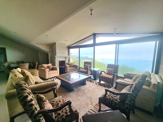 Villa for sale in Sofar, Aley