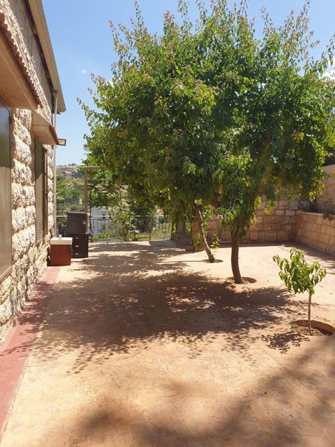 Villa for rent in Aabediyeh, Aley