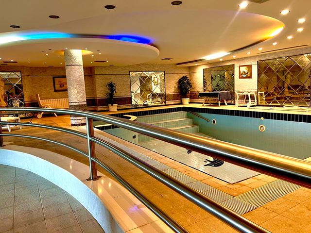 Villa with a pool for sale in Yarzeh, Baabda - photo 3