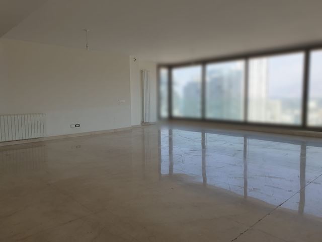 Sea-view apartment for sale in Clemenceau, Beirut - photo 3