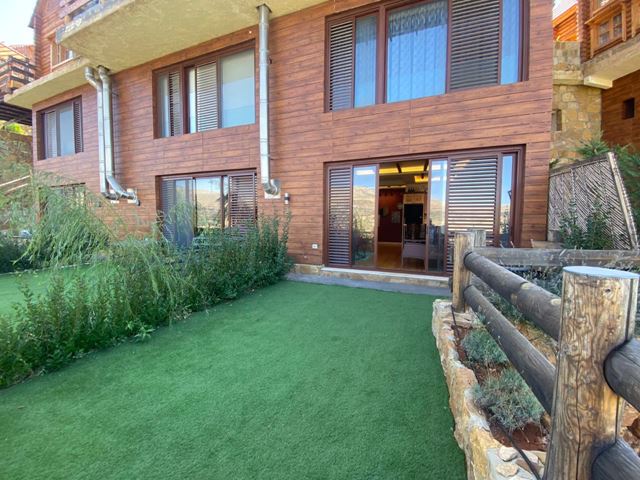 Chalet with a pool for rent in Fakra, Keserwan - photo 2