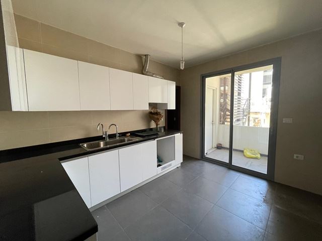 Apartment for rent in Achrafieh, Beirut - photo 3