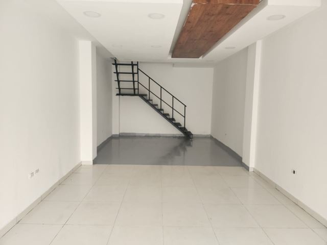 Store for sale in Sin El Fil, Metn