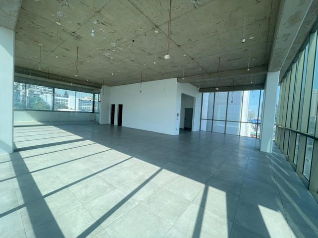 Office for rent in Sin El Fil, Metn