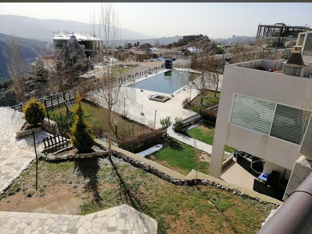 Chalet with a pool for sale in Faytroun, Keserwan - photo 2