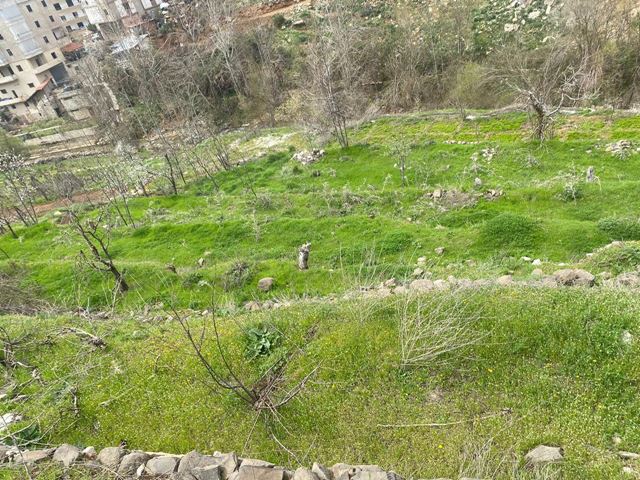 Land with a mountain view for sale in Kfarzebian, Keserwan - photo 2