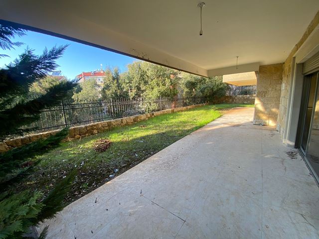 Sea-view apartment for sale in Ballouneh, Keserwan