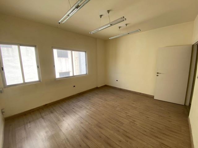 Office for rent in Kaslik, Keserwan - photo 2