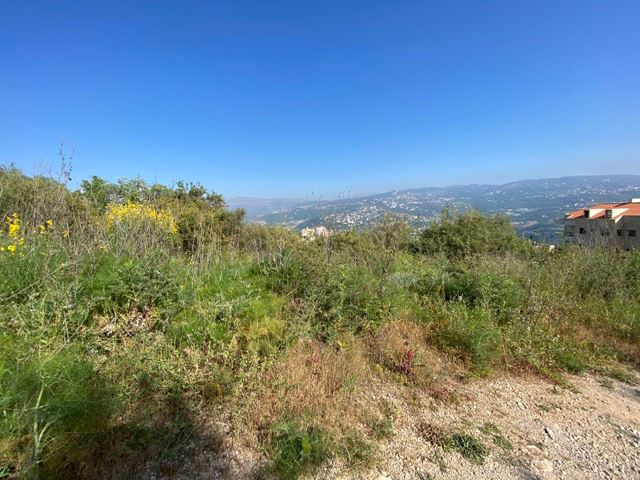 Land with a mountain view for sale in Ajaltoun, Keserwan - photo 2