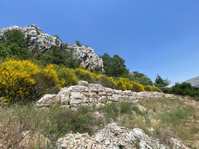 Land with a mountain view for sale in Hrajel, Keserwan