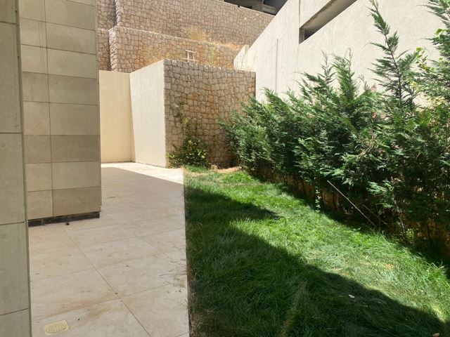Chalet with a pool for sale in Faytroun, Keserwan