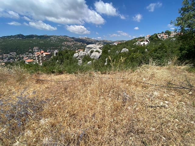 Land with a mountain view for sale in Faytroun, Keserwan