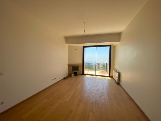 Apartment with a mountain view for sale in Fakra, Keserwan