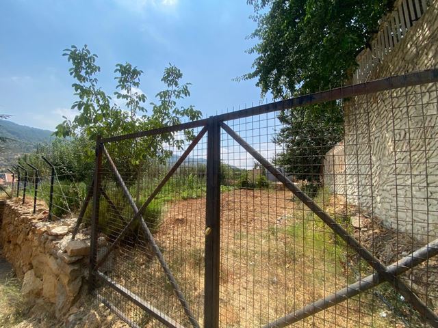 Land with a mountain view for sale in Hrajel, Keserwan - photo 2