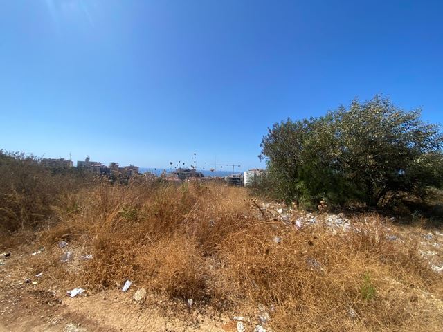 Sea-view land for sale in Dbaye, Metn - photo 2