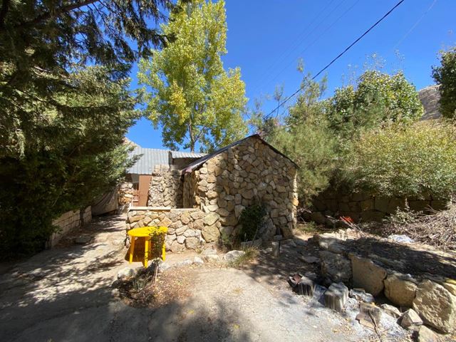 Land with a mountain view for sale in Faraya, Keserwan - photo 3