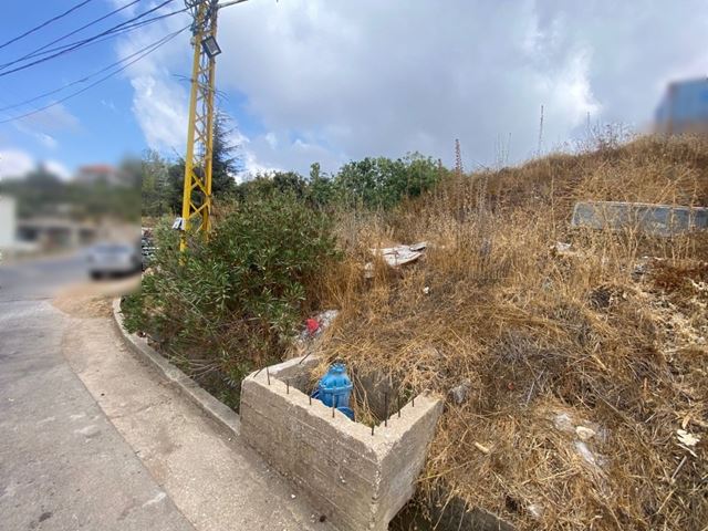 أرض بإطلالة على الجبل للبيع في كفرذبيان، كسروان - صورة 2