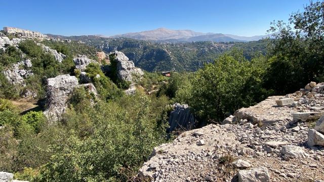 Land with a mountain view for sale in Faytroun, Keserwan - photo 2