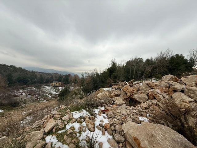 Land with a mountain view for sale in Klayaat, Keserwan - photo 2