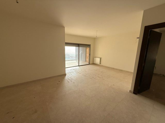 Apartment with a mountain view for sale in Ballouneh, Keserwan
