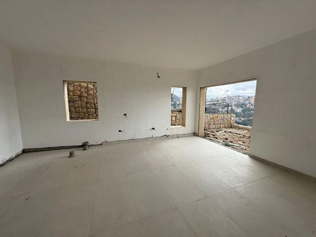 Villa with a terrace for sale in Ashkout, Keserwan - photo 2