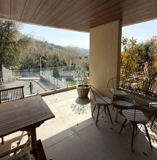Chalet with a terrace for sale in Faraya, Keserwan - photo 2