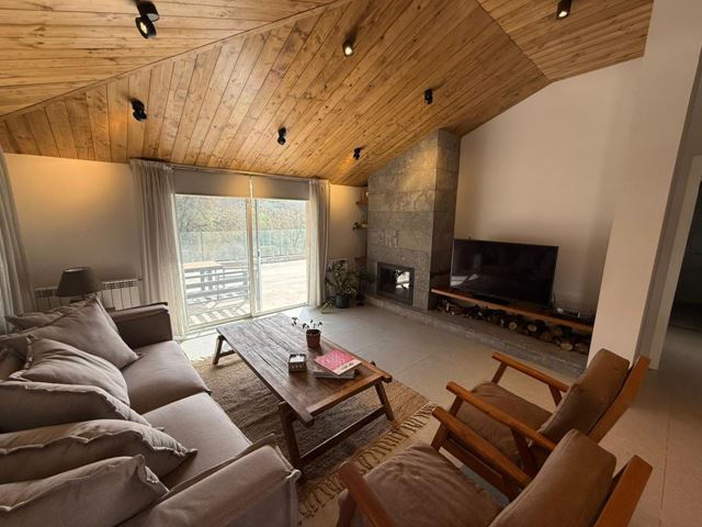 Chalet with a terrace for sale in Faraya, Keserwan