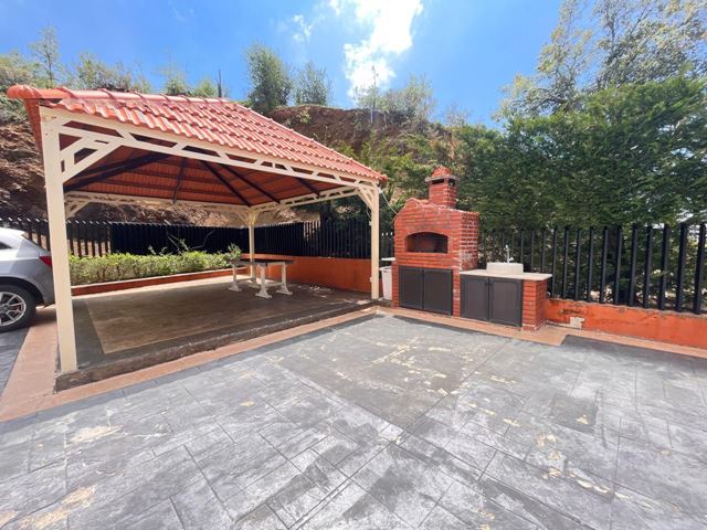 Sea-view villa for sale in Ashkout, Keserwan - photo 3