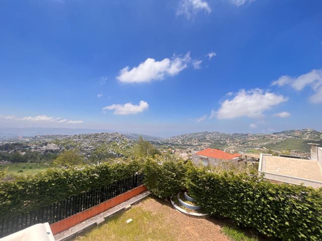 Sea-view villa for sale in Ashkout, Keserwan