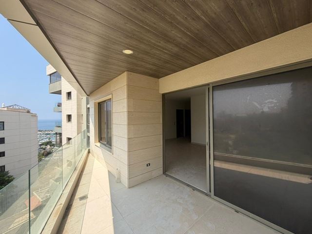 Sea-view apartment for sale in Kaslik, Keserwan