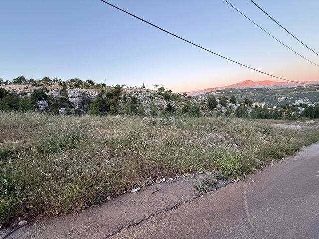 Land with a mountain view for sale in Faytroun, Keserwan
