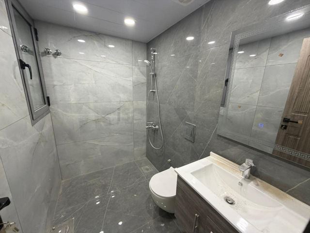 Apartment with a mountain view for sale in Zouk mikhayel, Keserwan - photo 3