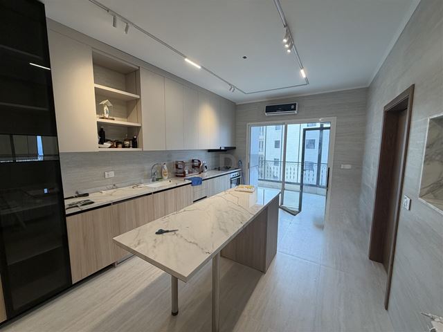 Sea-view apartment for sale in Sahel aalma, Keserwan - photo 3